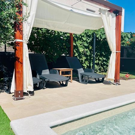 Boutique Apartment With Private Pool For Your Exclusive Use Novigrad Istria Exterior foto